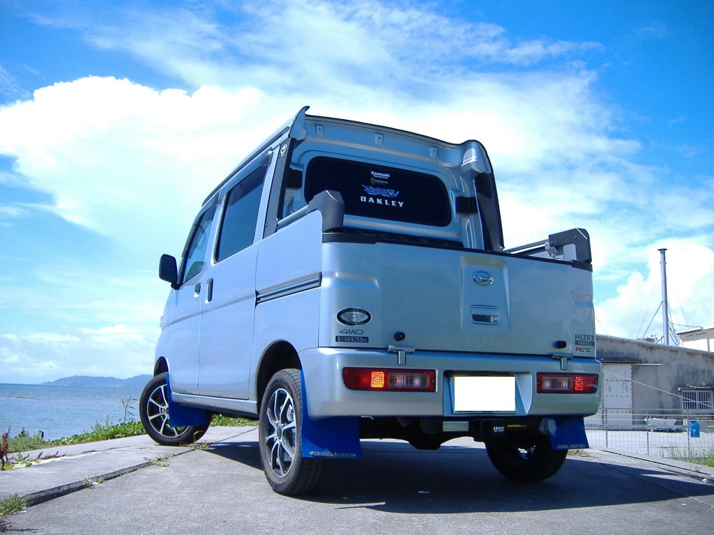 ﾀﾞｲﾊﾂ ﾊｲｾﾞｯﾄ ﾃﾞｯｷﾊﾞﾝ 4WD（型式S331W）　沖縄県 中城村　S 様